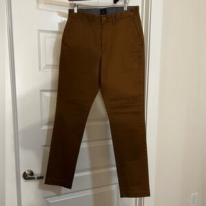 J.Crew Stretch, Straight Fit Chino Pant Size 30x32
Color: Khaki Brown